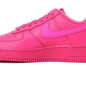 Nike Women's Pink Sneakers
